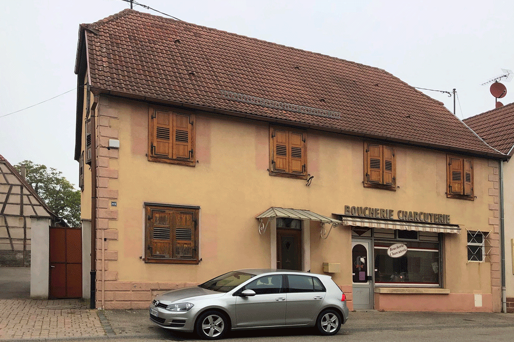 SURPRISE ARCHITECTE MEAET AVANT APRES BOUCHERIE RENOVATION EXTENSION REHBAILITATION FACADE ALSACE TRADITIONNEL